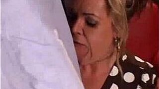 Mummy likes getting fucked - porn video