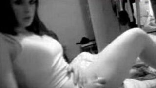 Girl masturbate for her bf - porn video